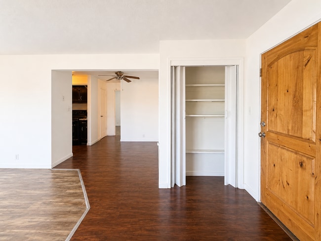 Photo - West Valley Condo with Prime Location in West Valley!