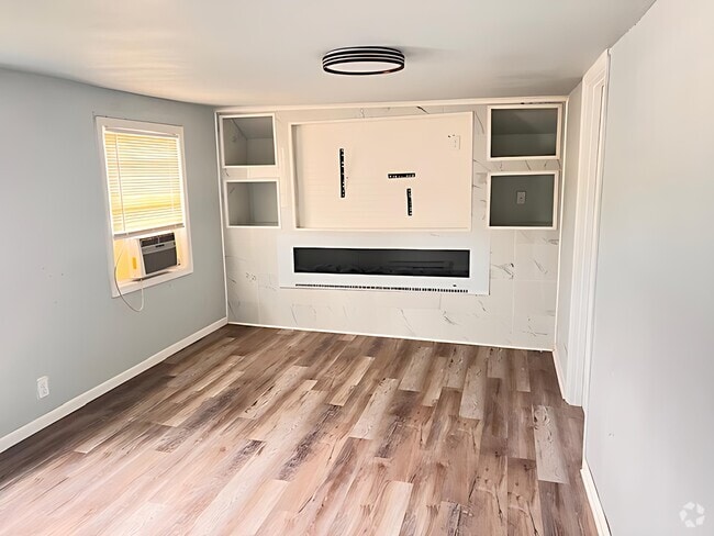 Building Photo - 204 Island St Unit Upper Rental