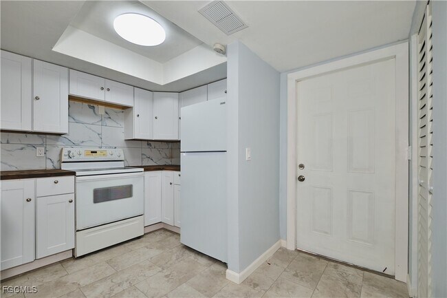 Photo - 824 Alderman St Unit 209