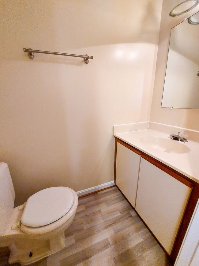 Photo - Beautiful 2BR 2BA Townhouse in Germantown ...