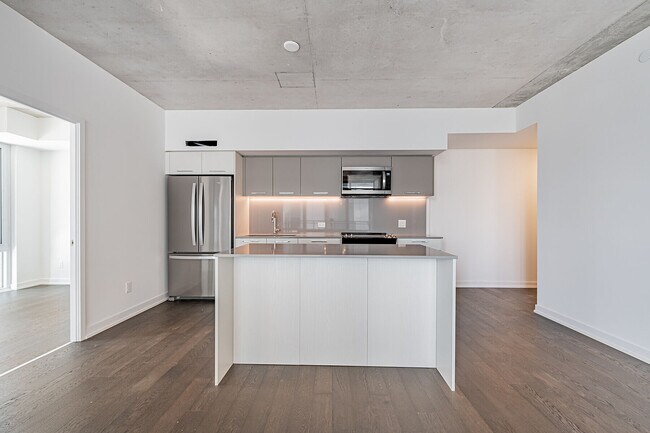 Photo - 45 Baseball Pl