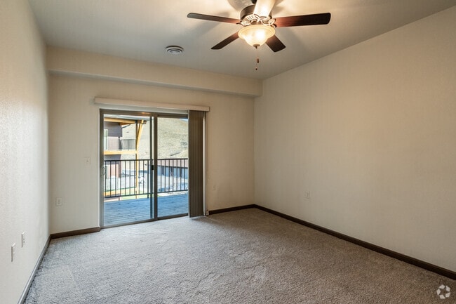 2BR, 2BA - Scott - 1,117SF - Bedroom 2