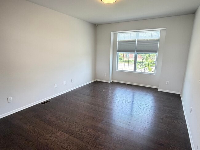Photo - 49623 Cherry Hill Rd