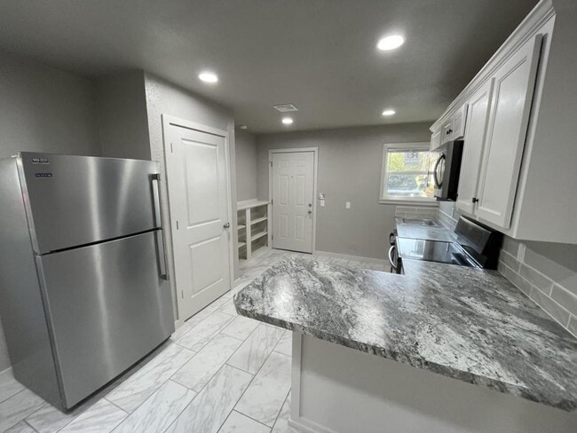 Photo - 1617 N Vinita Ave