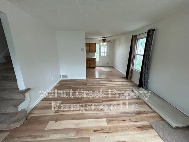 14018 Cayuga Ct