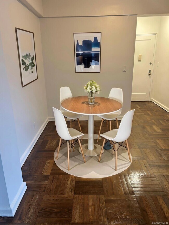 Photo - 230 Pelham Rd Unit 2E