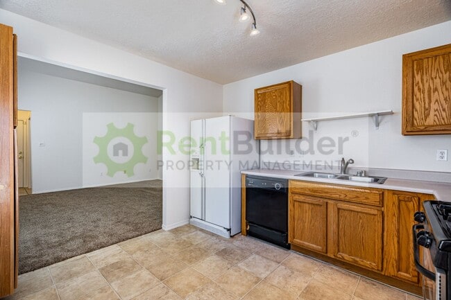 Photo - 10532 Ramah Dr NW