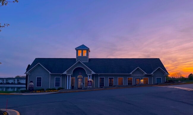 Building Photo - Eagle Lake Landing Rental