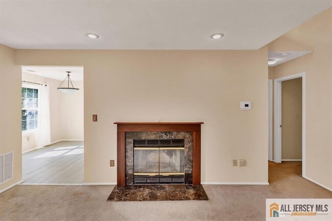 Photo - 48 Tanglewood Ct