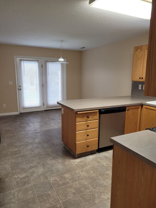 Photo - 2 Bed, 1.5 Bath Townhome in North Ogden with Private Patio – 2 Weeks Free Rent!