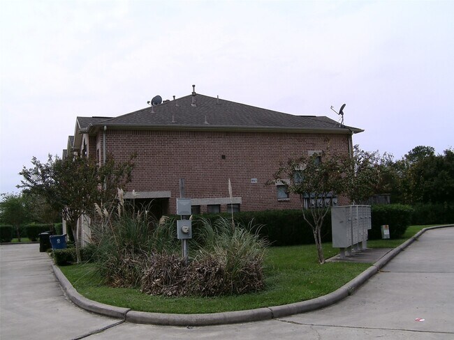 Photo - 5941 S Loop E