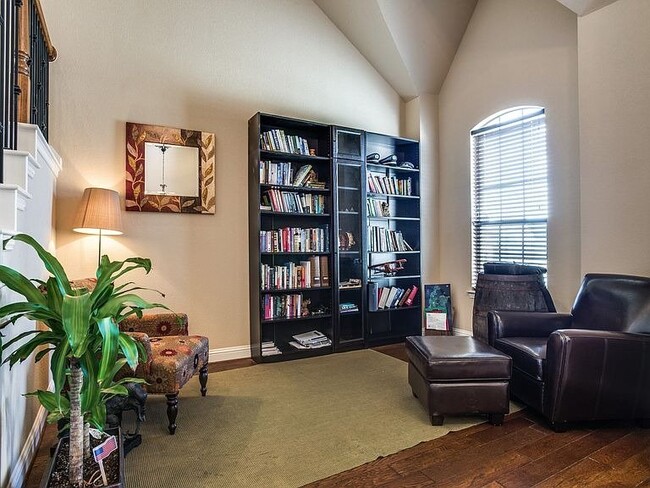 Photo - 9595 Knight Ln