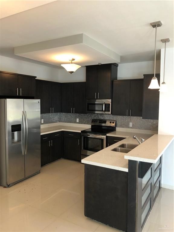 Photo - 10 W Daffodil Ave