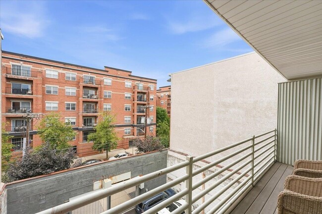 Photo - 1110 Clinton St Unit 16