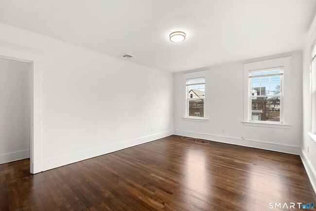 Photo - 155 Elm St Unidad 12