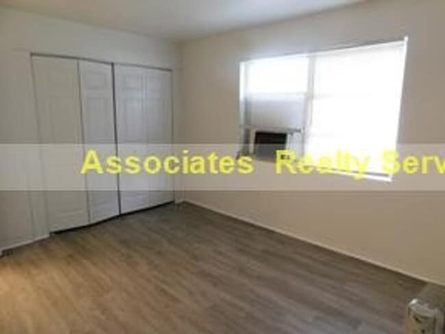 Photo - Adams &amp; Federici-911 &amp; 913 Unit 359-02