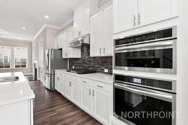 Photo - 300 Overture Ct SE