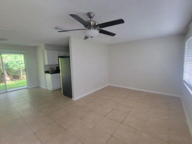 Photo - 242 SE 24th Ave