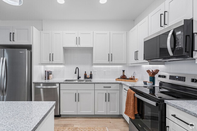 Building Photo - Alpine Creekside Rental
