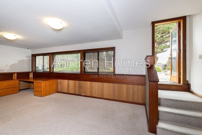 Photo - 22660 E Cliff Dr