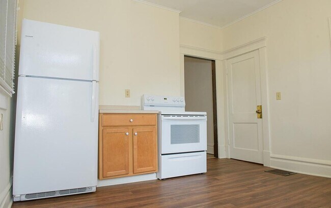 Photo - Summit St 2371-2375 MLR Unit 2375