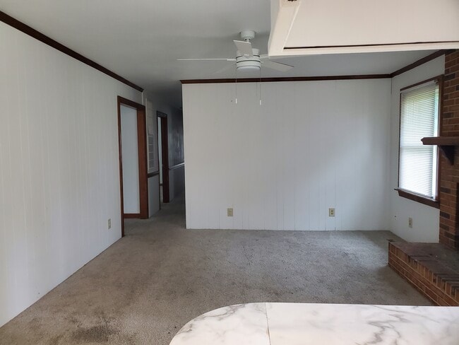 Photo - 231 Crescent Dr