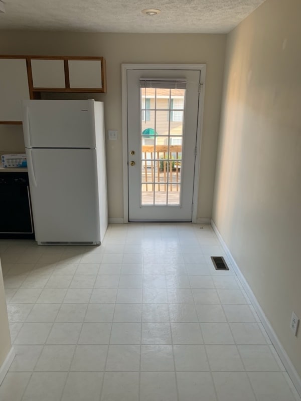 Photo - 14 Lake Village Ct