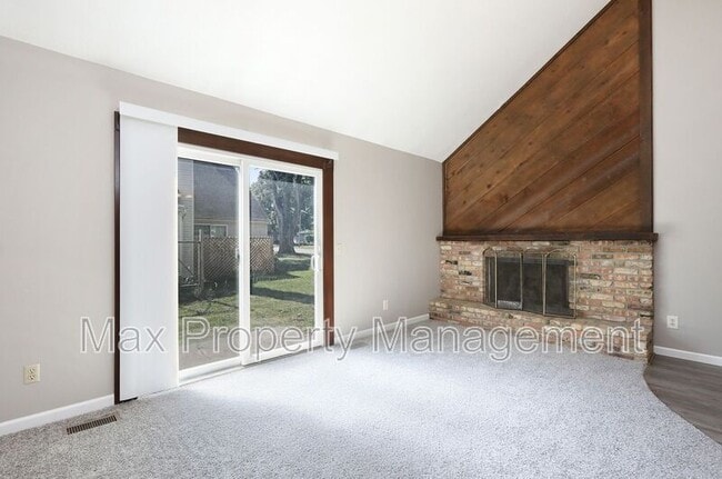 Photo - 1003 SE 3rd St