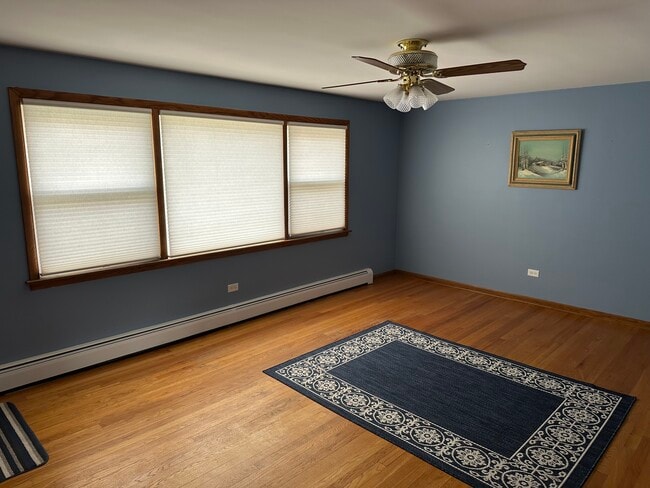 Building Photo - 4919 N Lester Ave Unit 202