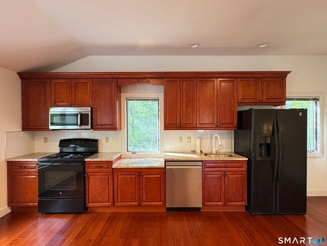 Photo - 108 Comstock Hill Ave