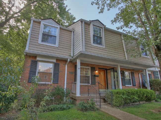 Building Photo - Newly Renovated 3-Bedroom in Hickory Valley Condos, Community Pool and Pet Friendly! Unit 66