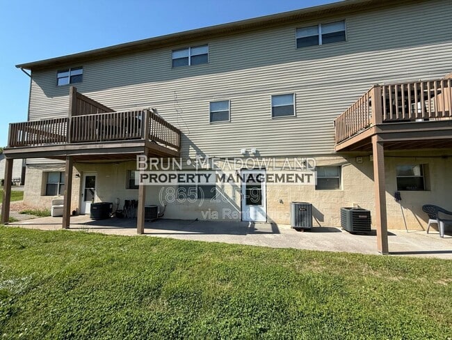 Photo - 1921 Meadowland Ln Unit F