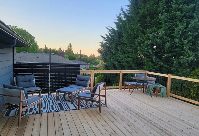 Building Photo - 8206 SW Terwilliger Blvd Rental