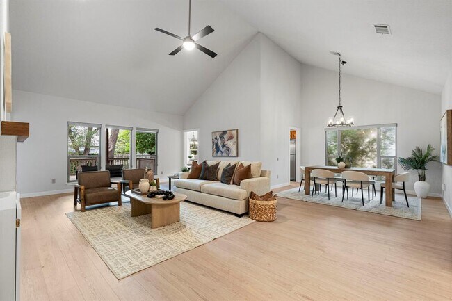 Photo - 6304 Walebridge Ln