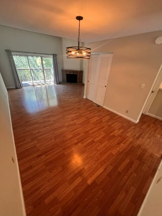 5402 Briar Ridge Dr