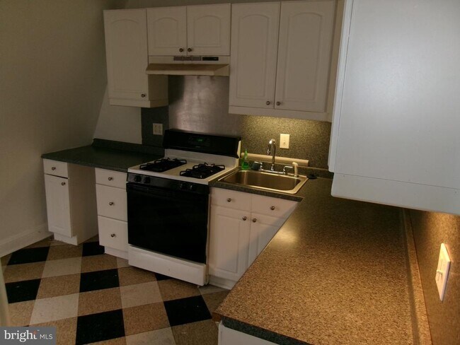 Photo - 306 S 4th St
