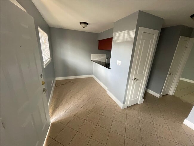 Photo - 1914 Hearthstone Dr