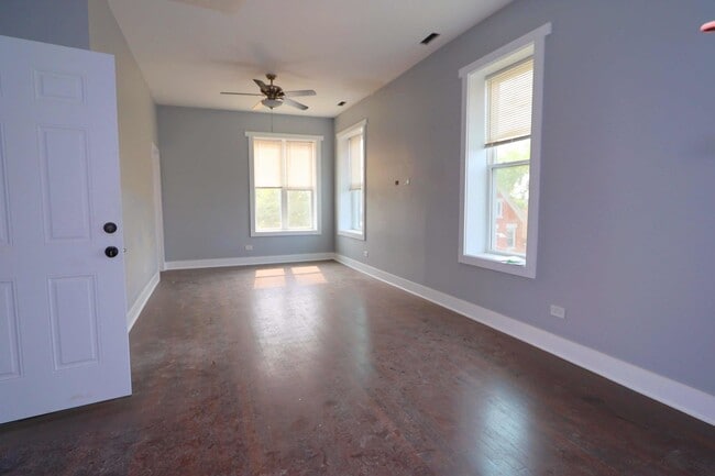 Photo - 2858 S St Louis Ave