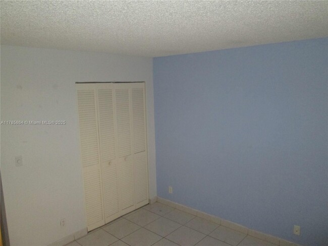 Photo - 290 174th St St Condo Unit 404
