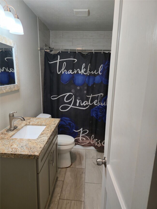 Photo - 5203 Pensdale St