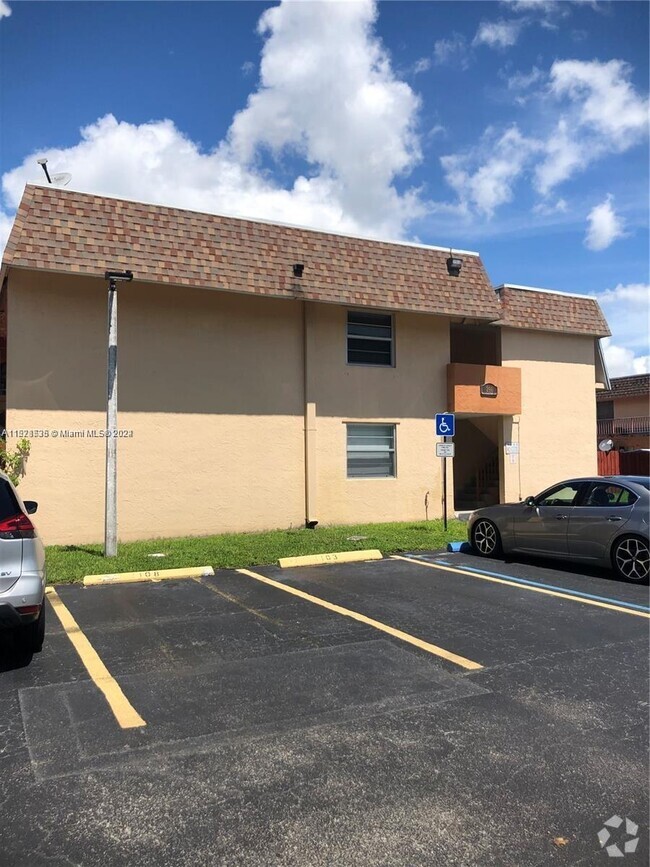 Building Photo - 890 SW 129th Pl Rental
