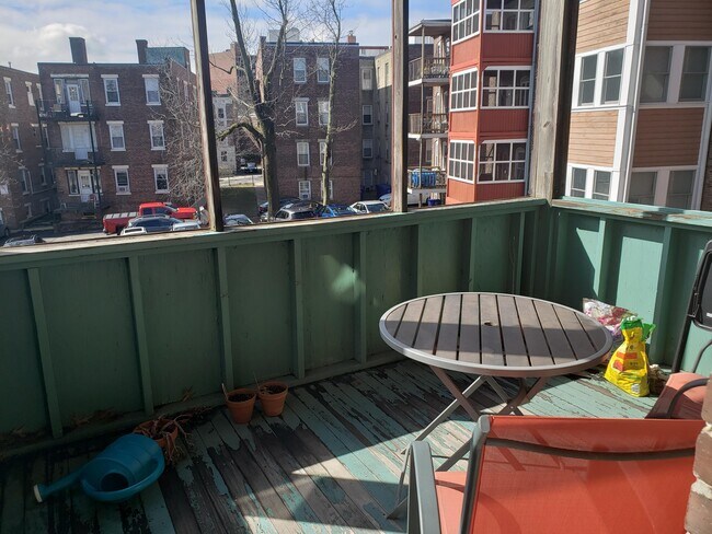 Photo - 74 Parkman St