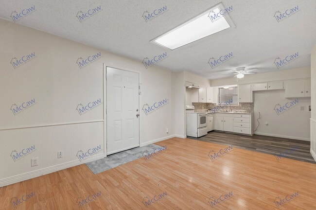 Photo - 3532 Hilton Dr