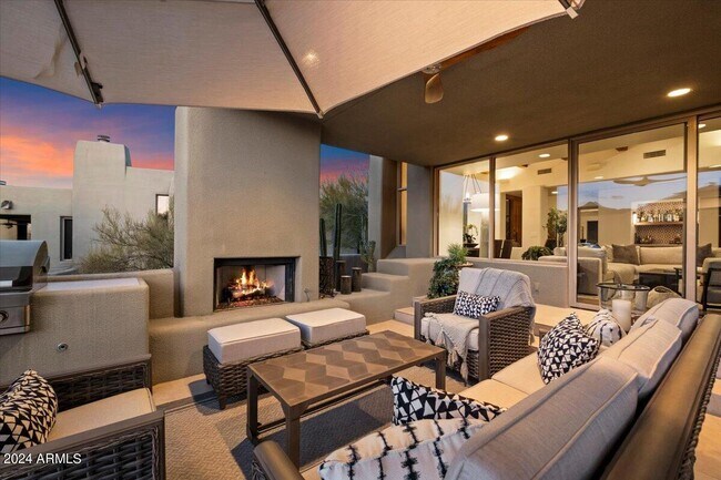 Photo - 10015 E Graythorn Dr