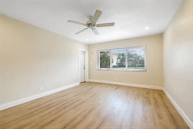 Photo - 1209 NE 18th Ave Unit 1201