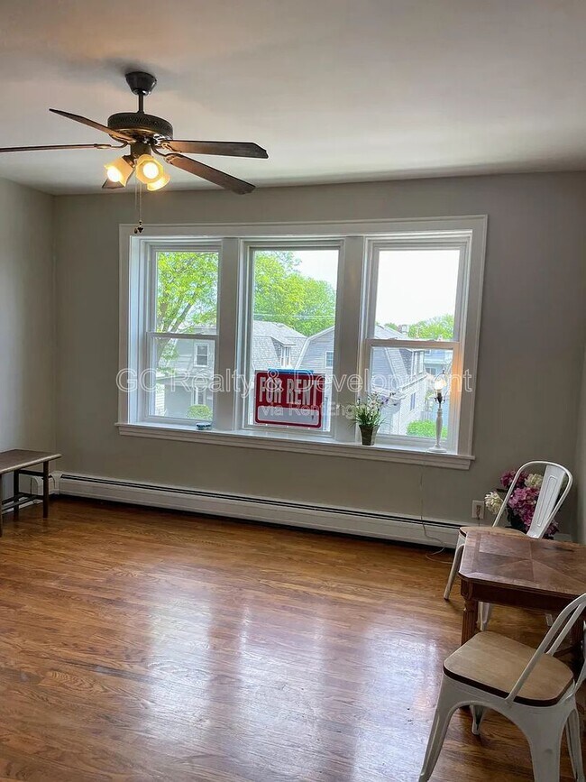 Photo - 6000 W Seminole St Unidad 2