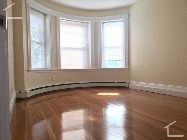 1321 Commonwealth Ave #52 Boston MA 02134 - 1321 Commonwealth Ave #52 Boston MA 02134