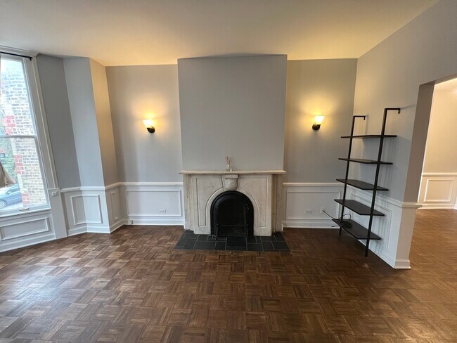 Photo - 2118 N Seminary Ave Unidad 2