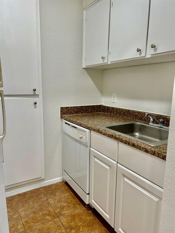 Photo - 5701 Woodrow Ave Unidad 203