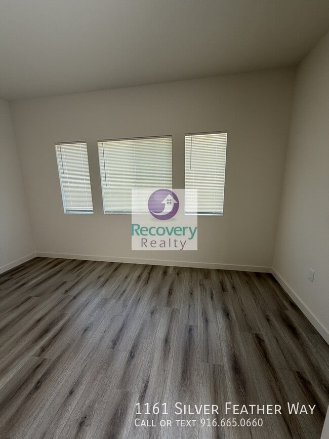 Photo - 1161 Silver Feather Wy